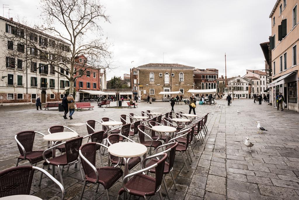 Myplace Campo Santa Margherita Apartments Venice Exterior photo