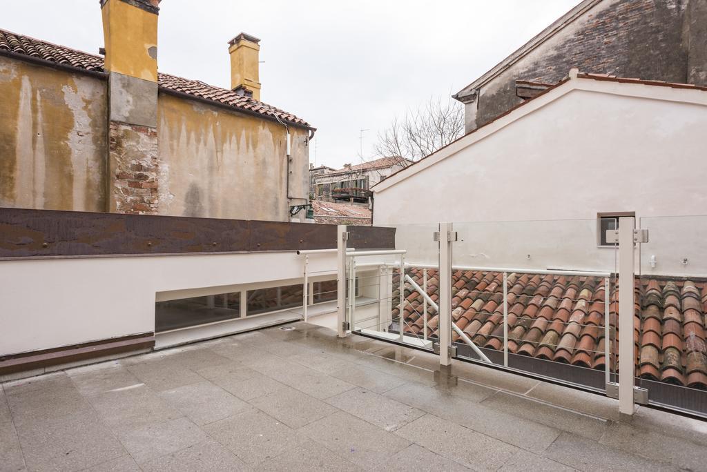 Myplace Campo Santa Margherita Apartments Venice Exterior photo