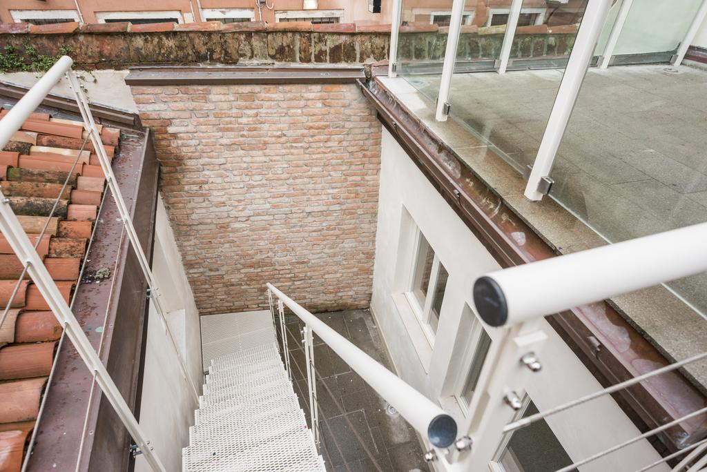 Myplace Campo Santa Margherita Apartments Venice Exterior photo
