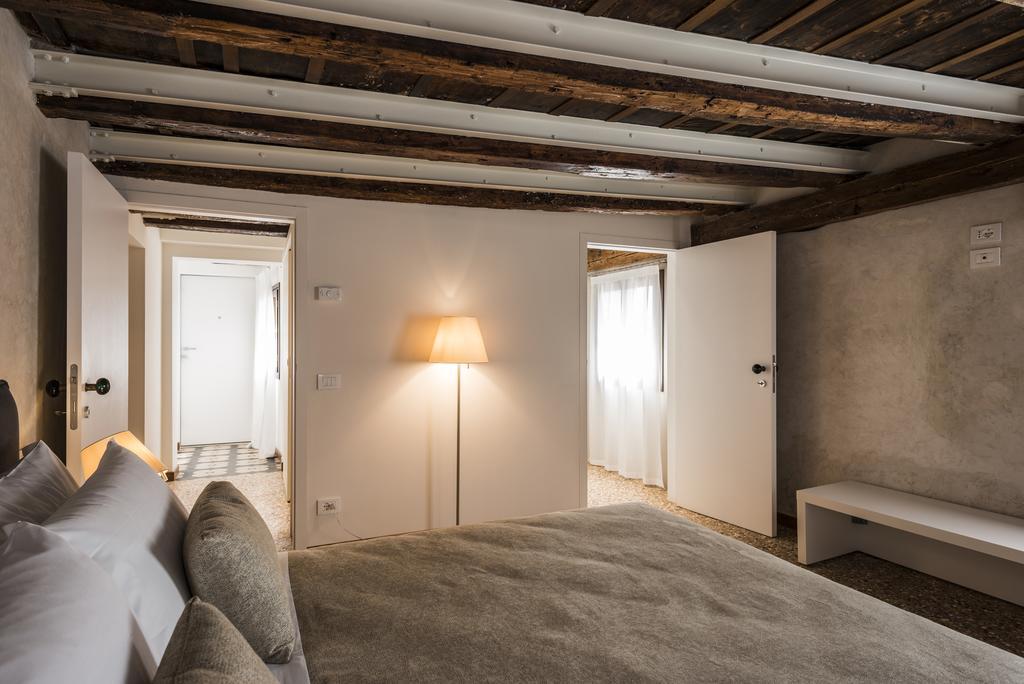 Myplace Campo Santa Margherita Apartments Venice Exterior photo