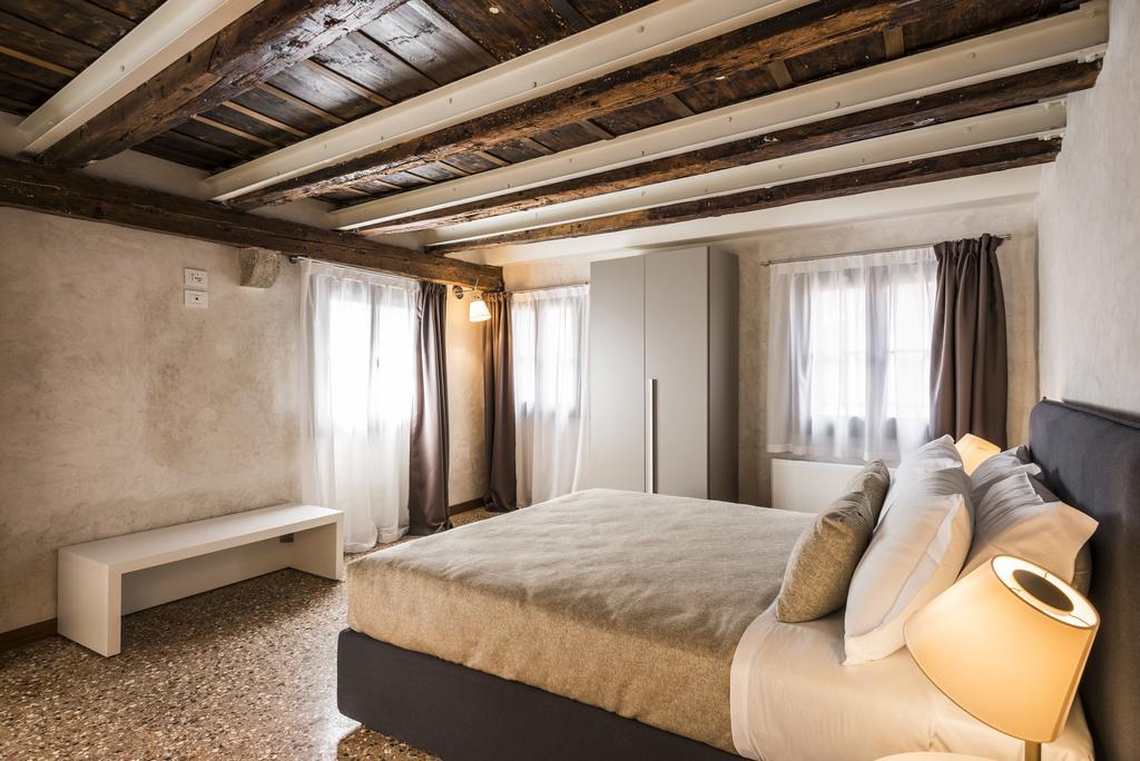 Myplace Campo Santa Margherita Apartments Venice Exterior photo