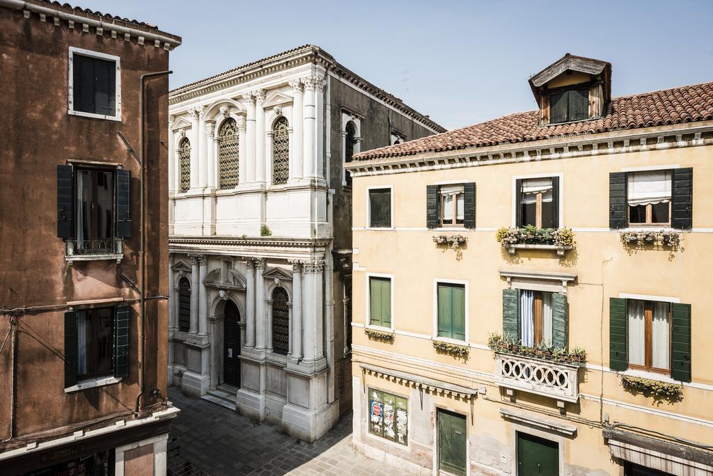 Myplace Campo Santa Margherita Apartments Venice Exterior photo