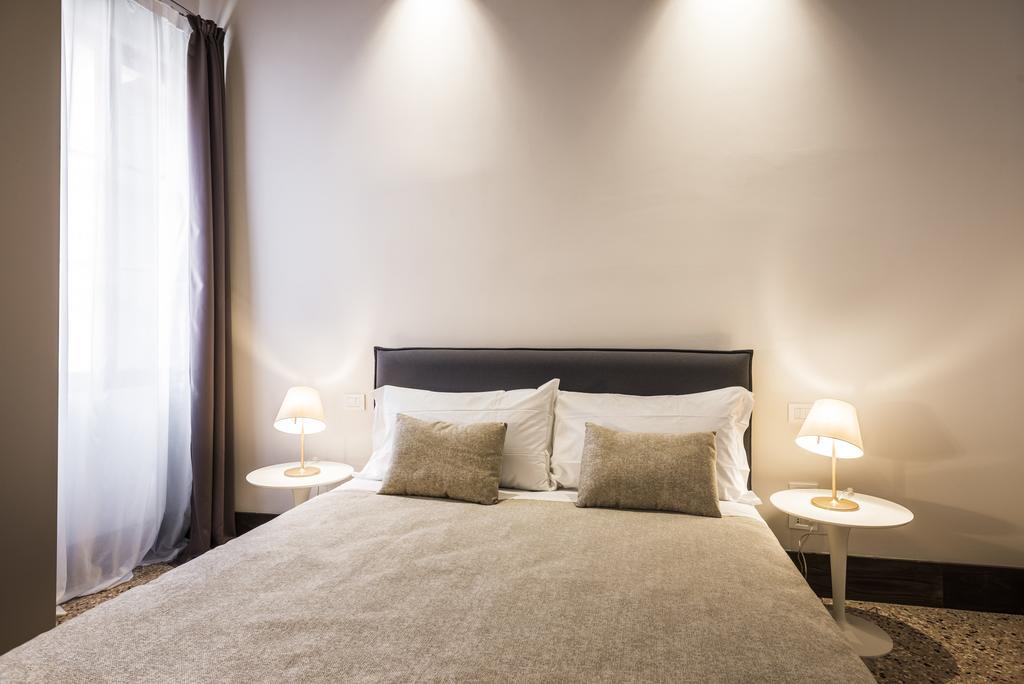 Myplace Campo Santa Margherita Apartments Venice Exterior photo