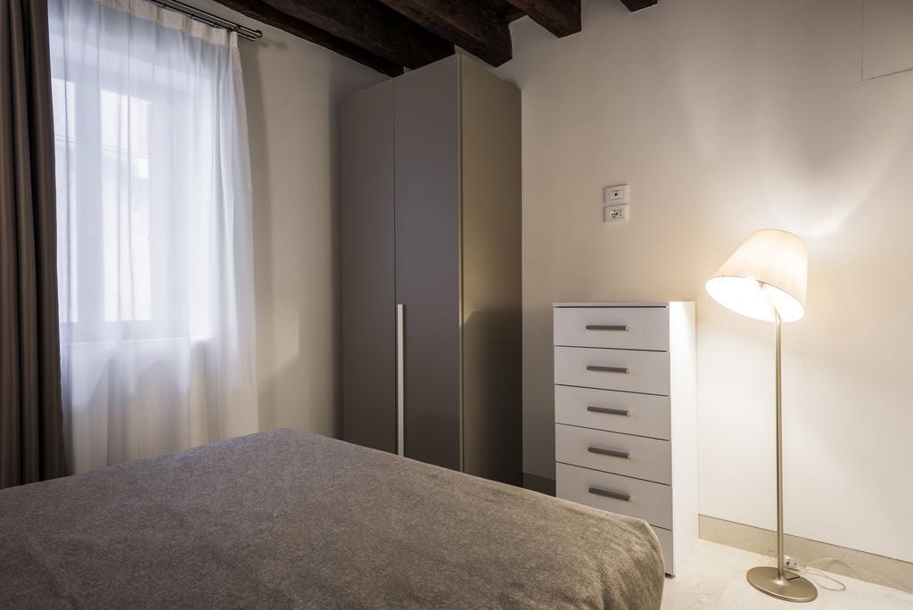 Myplace Campo Santa Margherita Apartments Venice Exterior photo